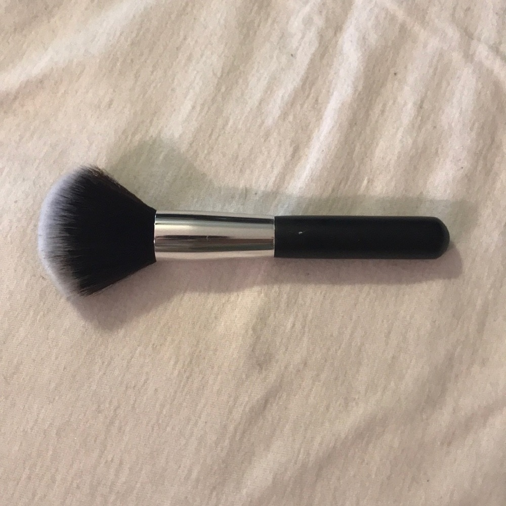 Powder Brush